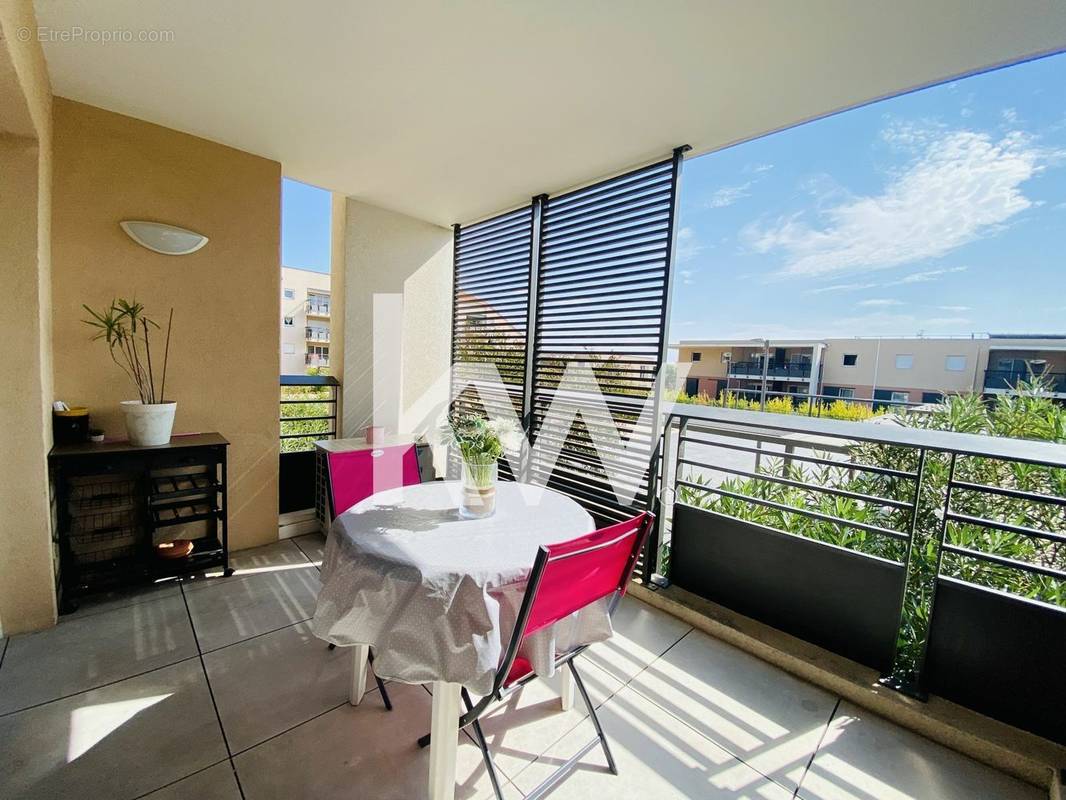 Appartement à ROQUEBRUNE-SUR-ARGENS