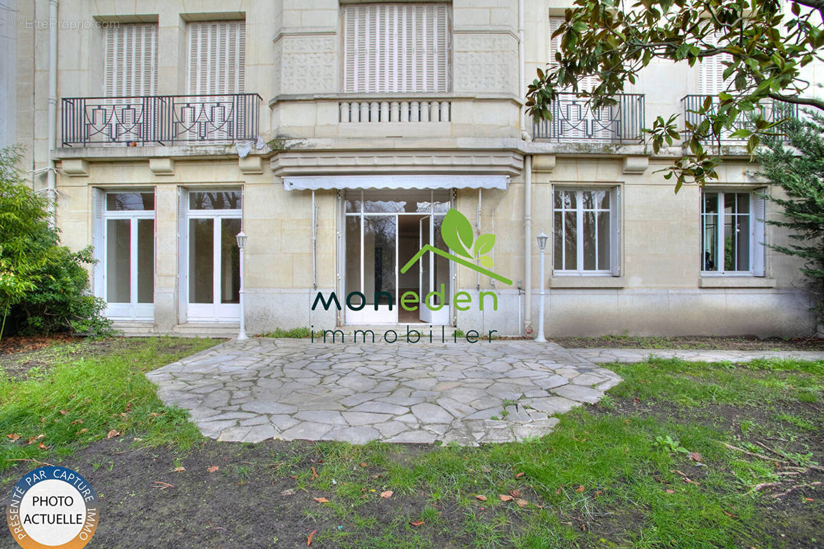 Appartement à NEUILLY-SUR-SEINE