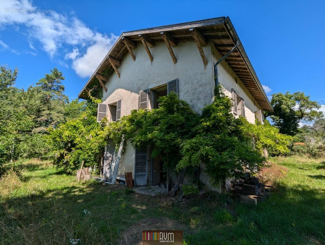 Maison à SIMANDRE-SUR-SURAN