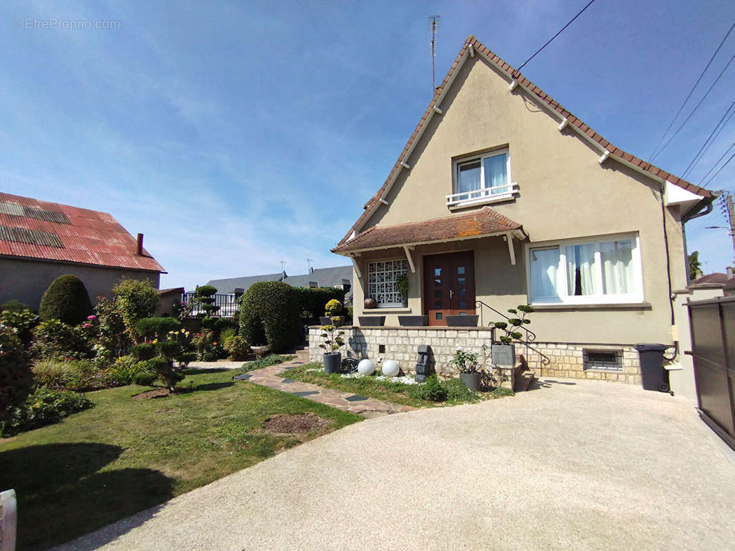 Maison à CHATEAUDUN