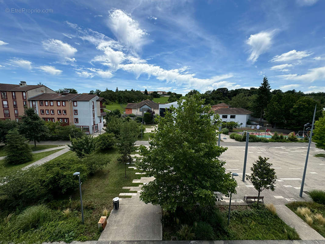 Appartement à SAINT-GENIS-LAVAL