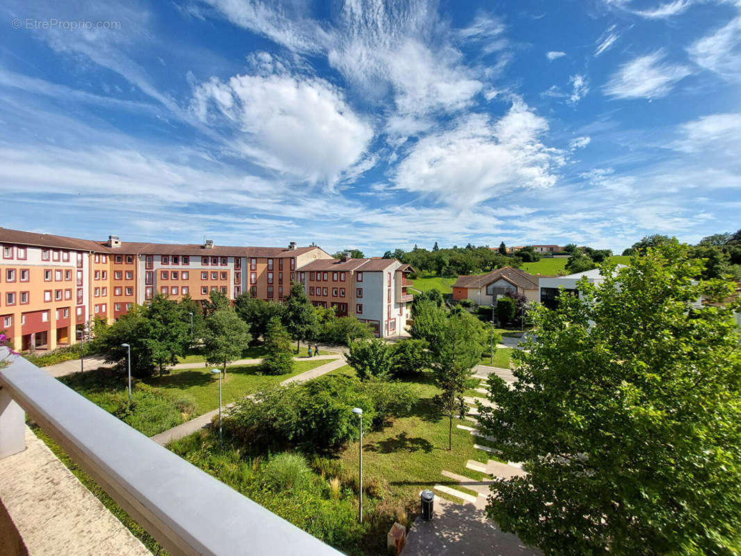 Appartement à SAINT-GENIS-LAVAL