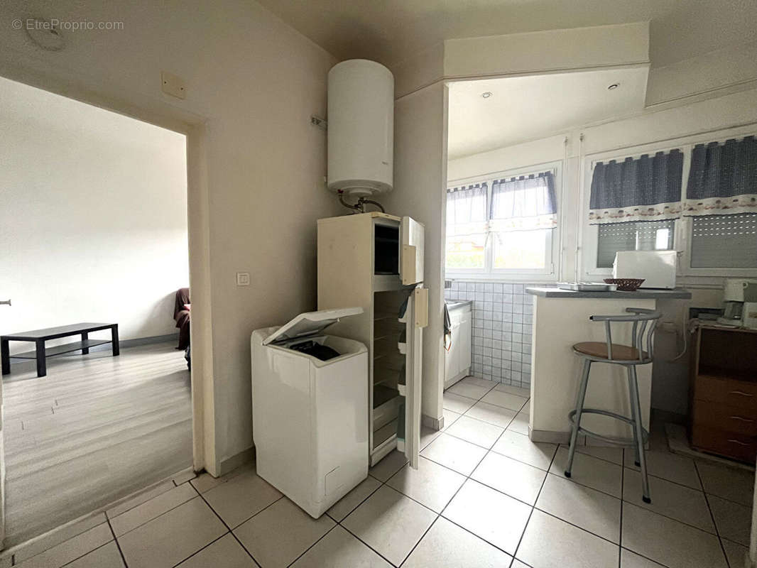 Appartement à CHARMES