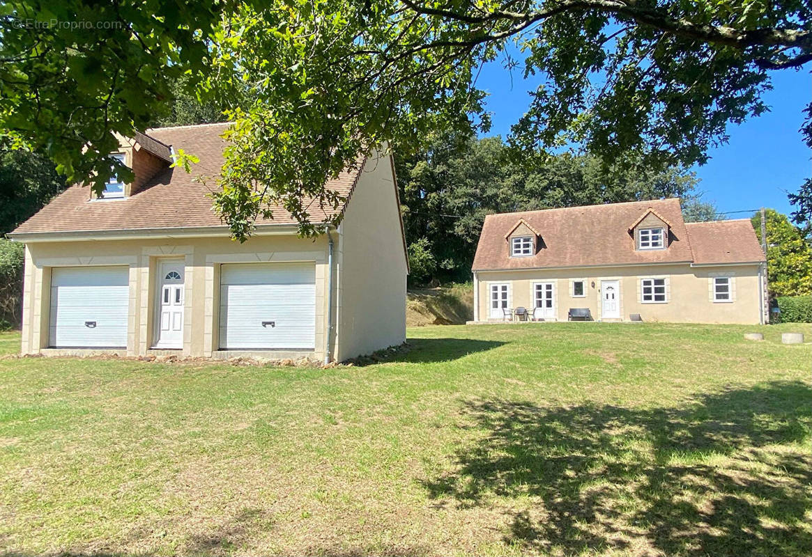 Maison à THORIGNE-SUR-DUE