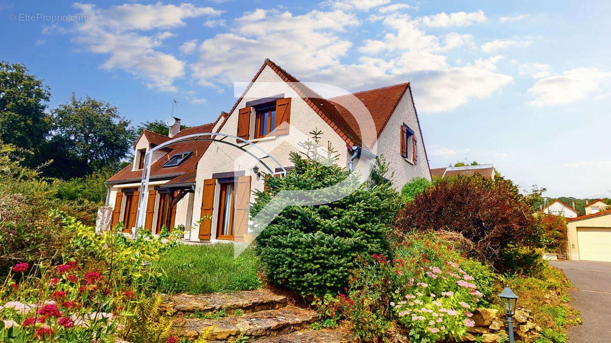 Maison à SAINT-VRAIN