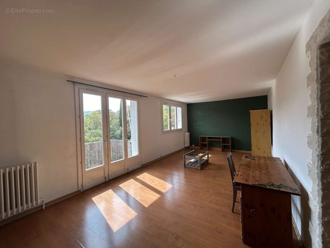 Appartement à PRIVAS