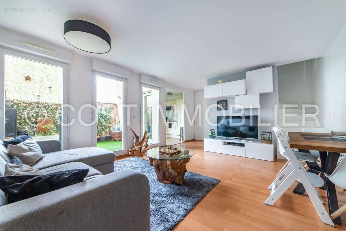 Appartement à GENNEVILLIERS