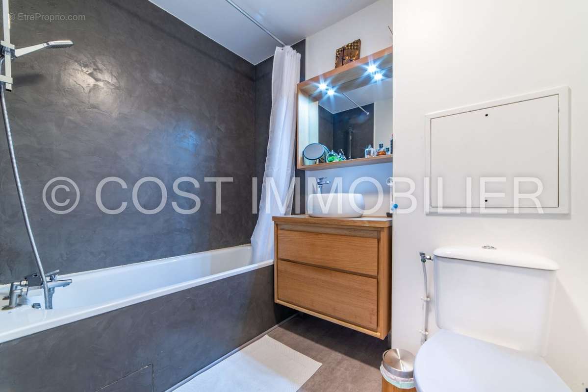 Appartement à GENNEVILLIERS