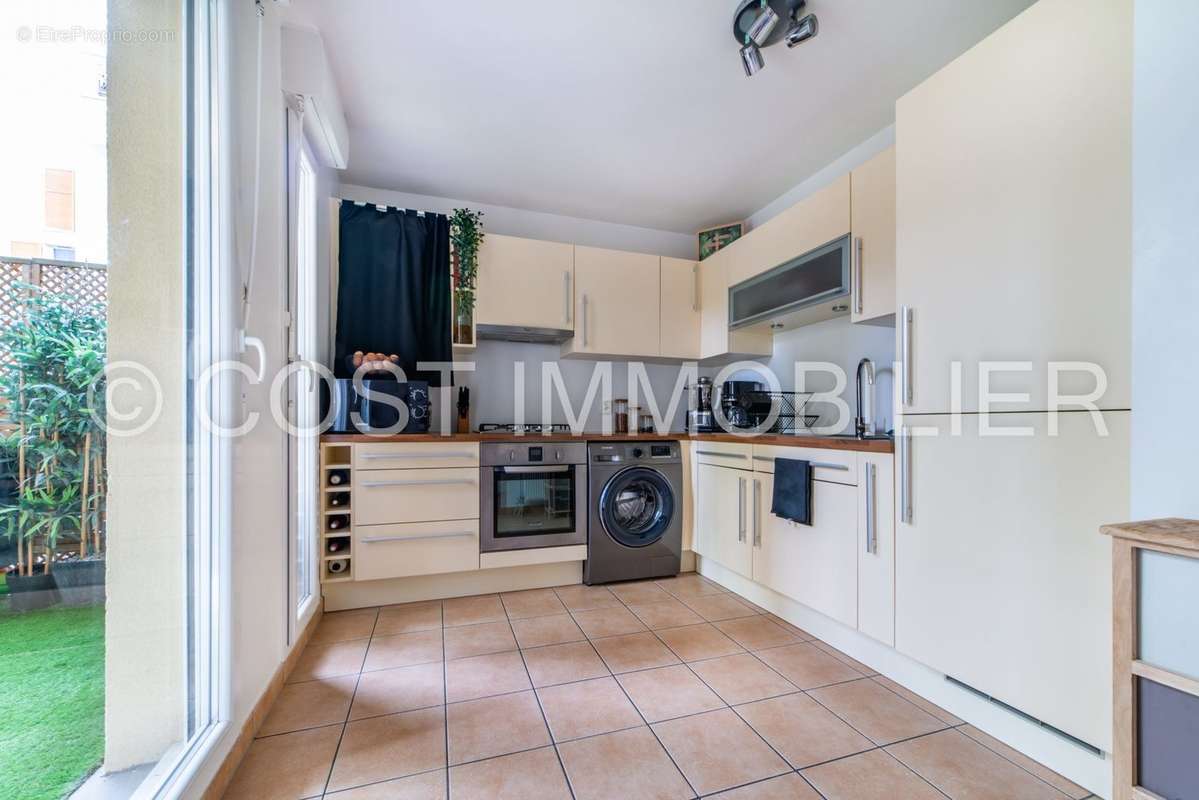 Appartement à GENNEVILLIERS