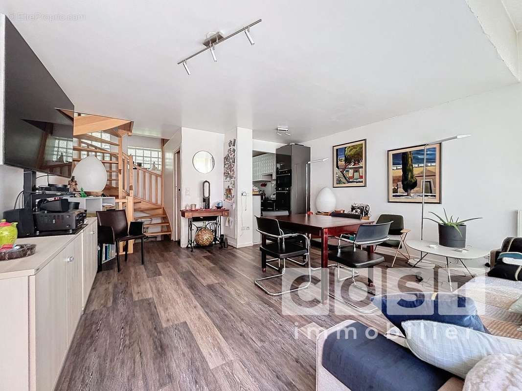 Appartement à GENNEVILLIERS