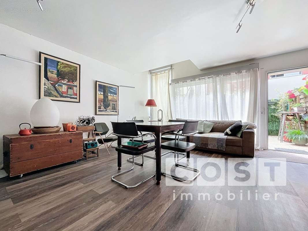 Appartement à ASNIERES-SUR-SEINE