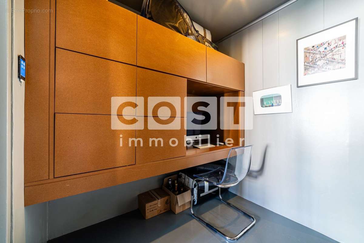 Appartement à PARIS-17E