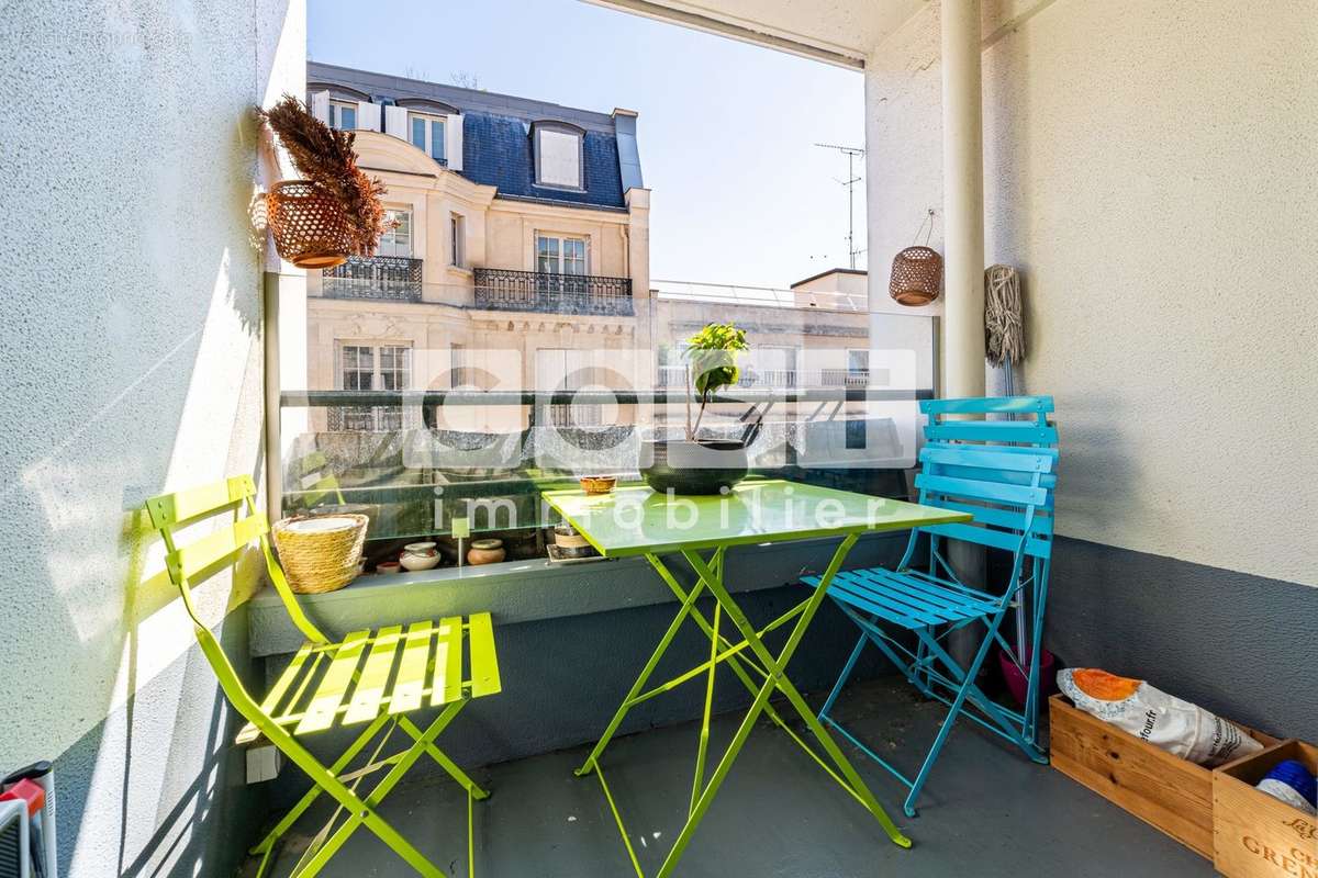 Appartement à PARIS-17E