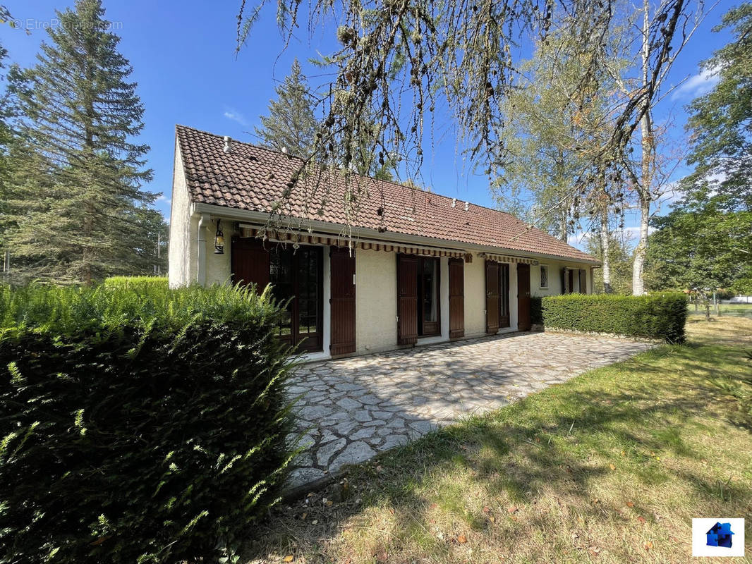 Maison à NOGENT-SUR-VERNISSON