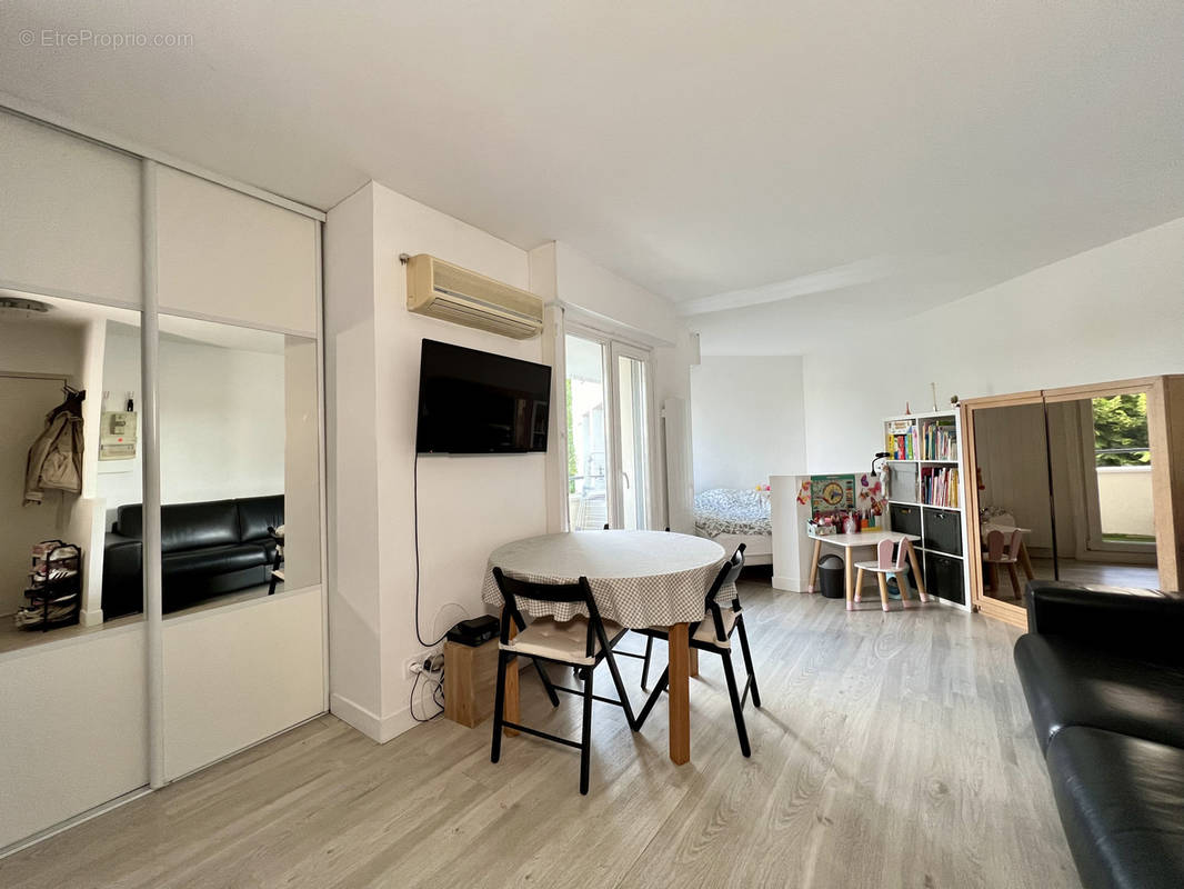 Appartement à ASNIERES-SUR-SEINE