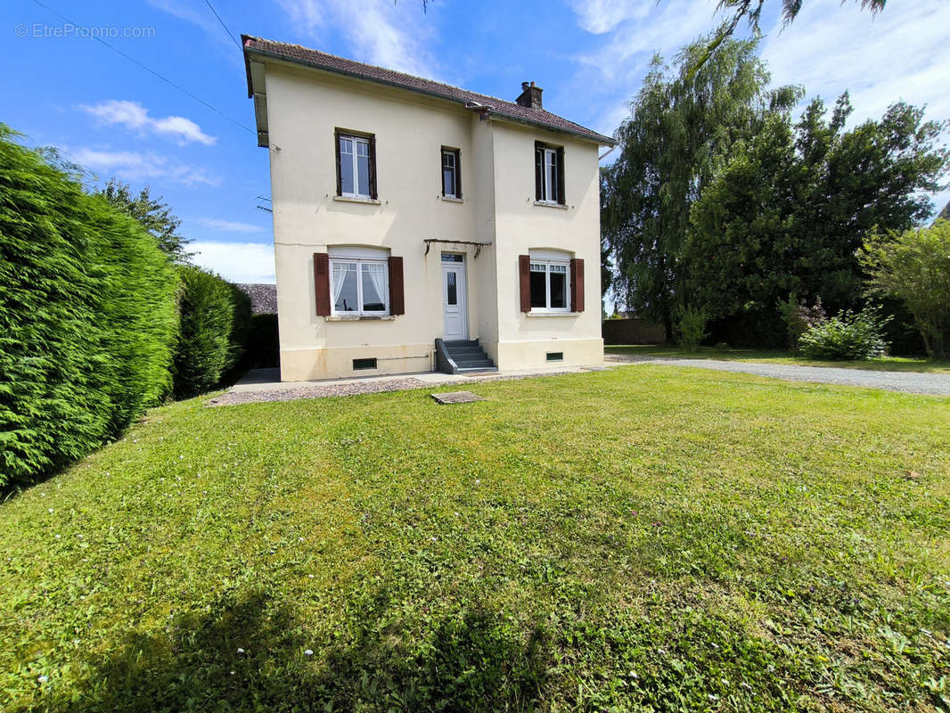 Maison à FLEURY-SUR-ANDELLE