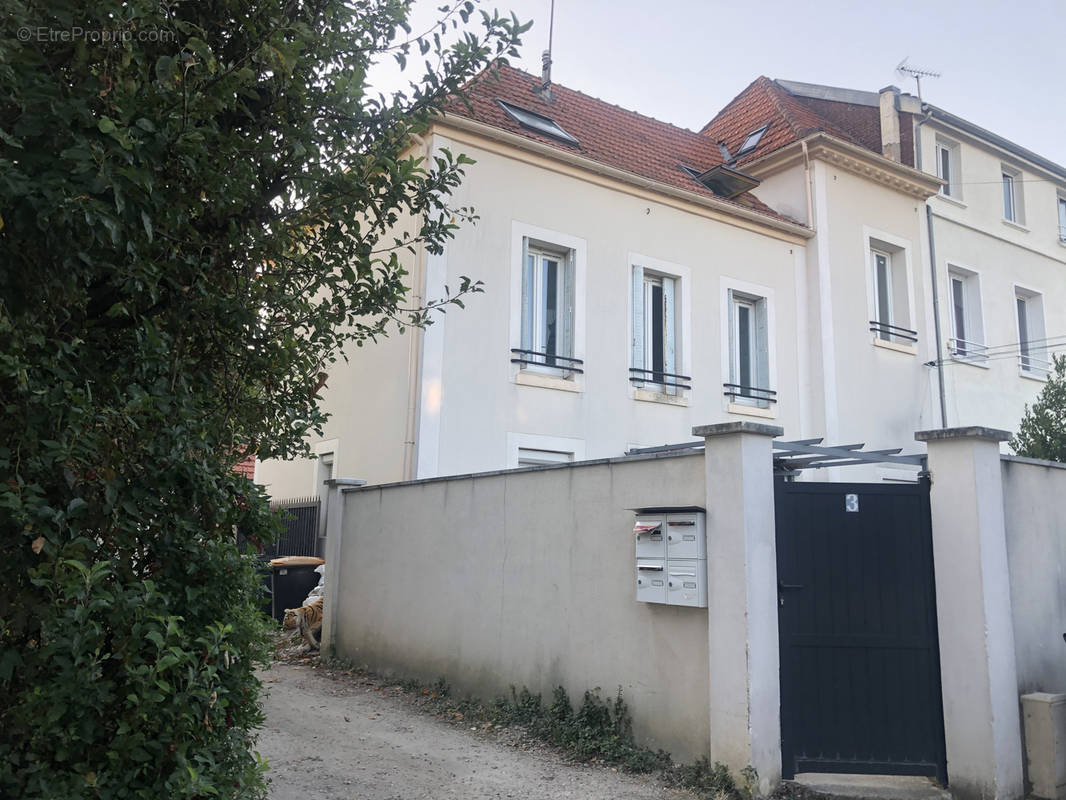 Appartement à VILLIERS-LE-BEL