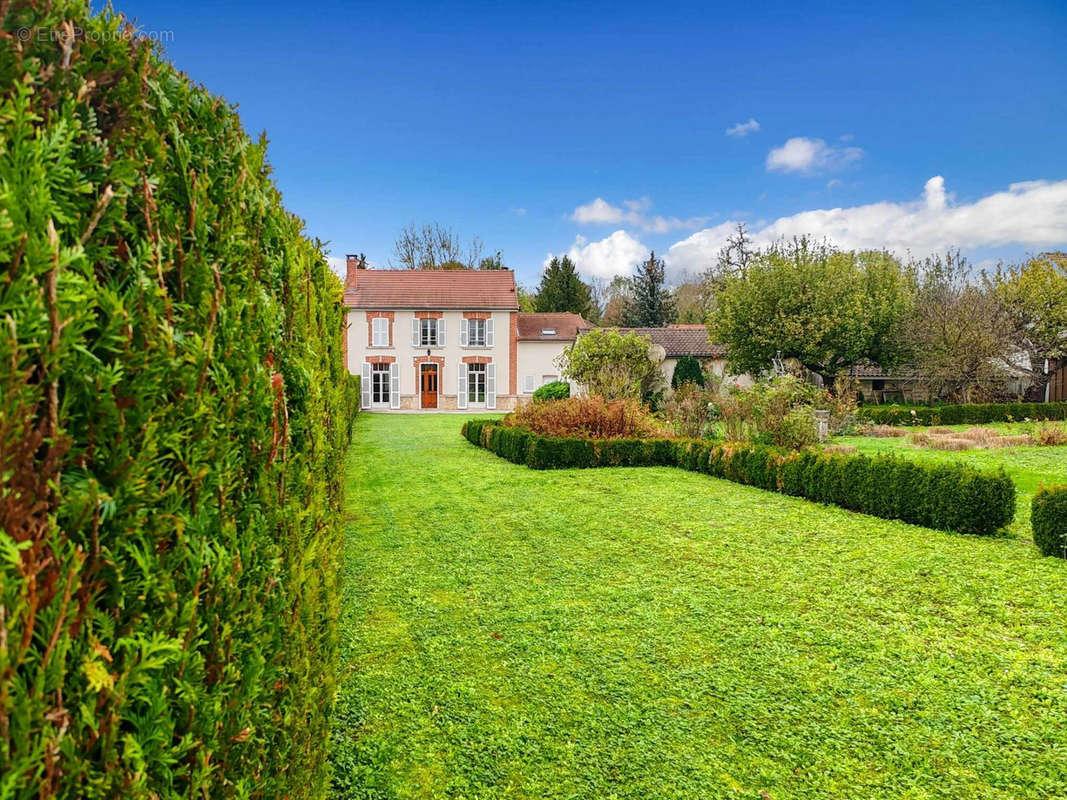 Maison à MAIRY-SUR-MARNE