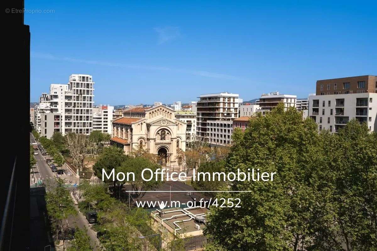 Appartement à MARSEILLE-3E