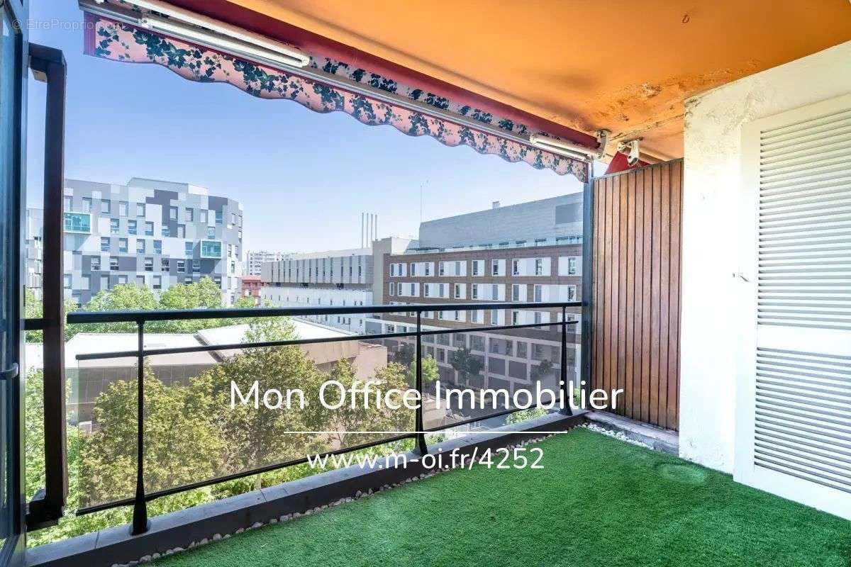 Appartement à MARSEILLE-3E