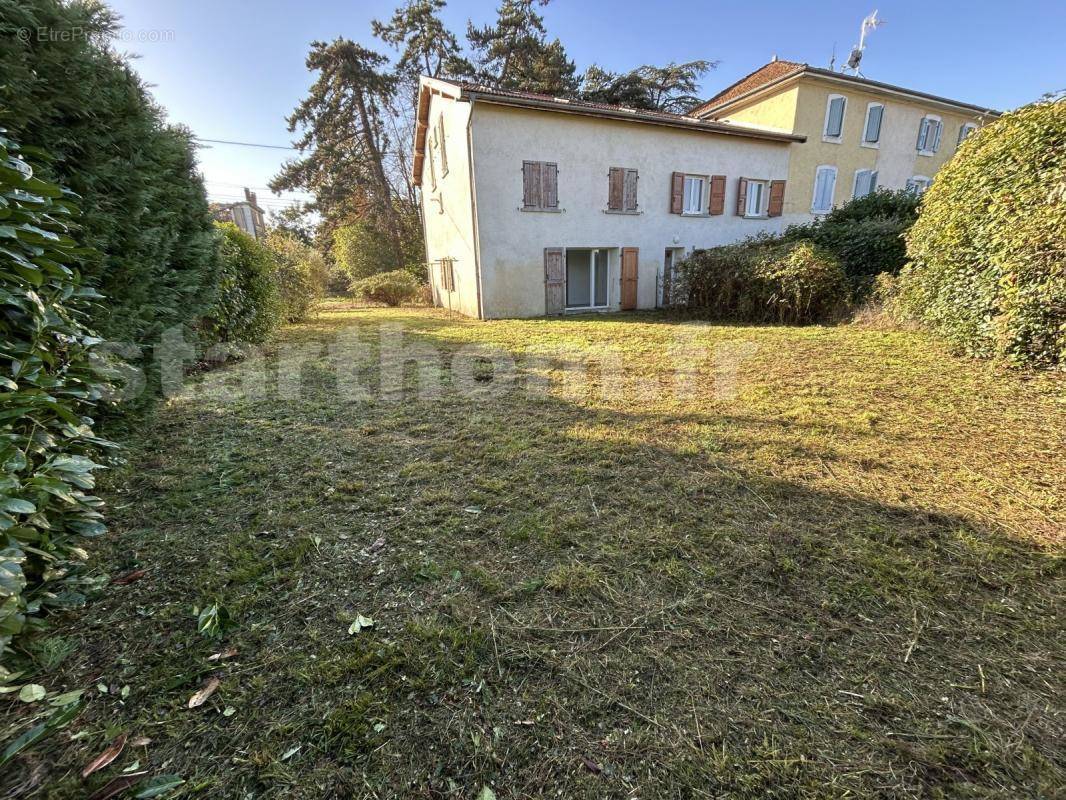 Appartement à LA COTE-SAINT-ANDRE