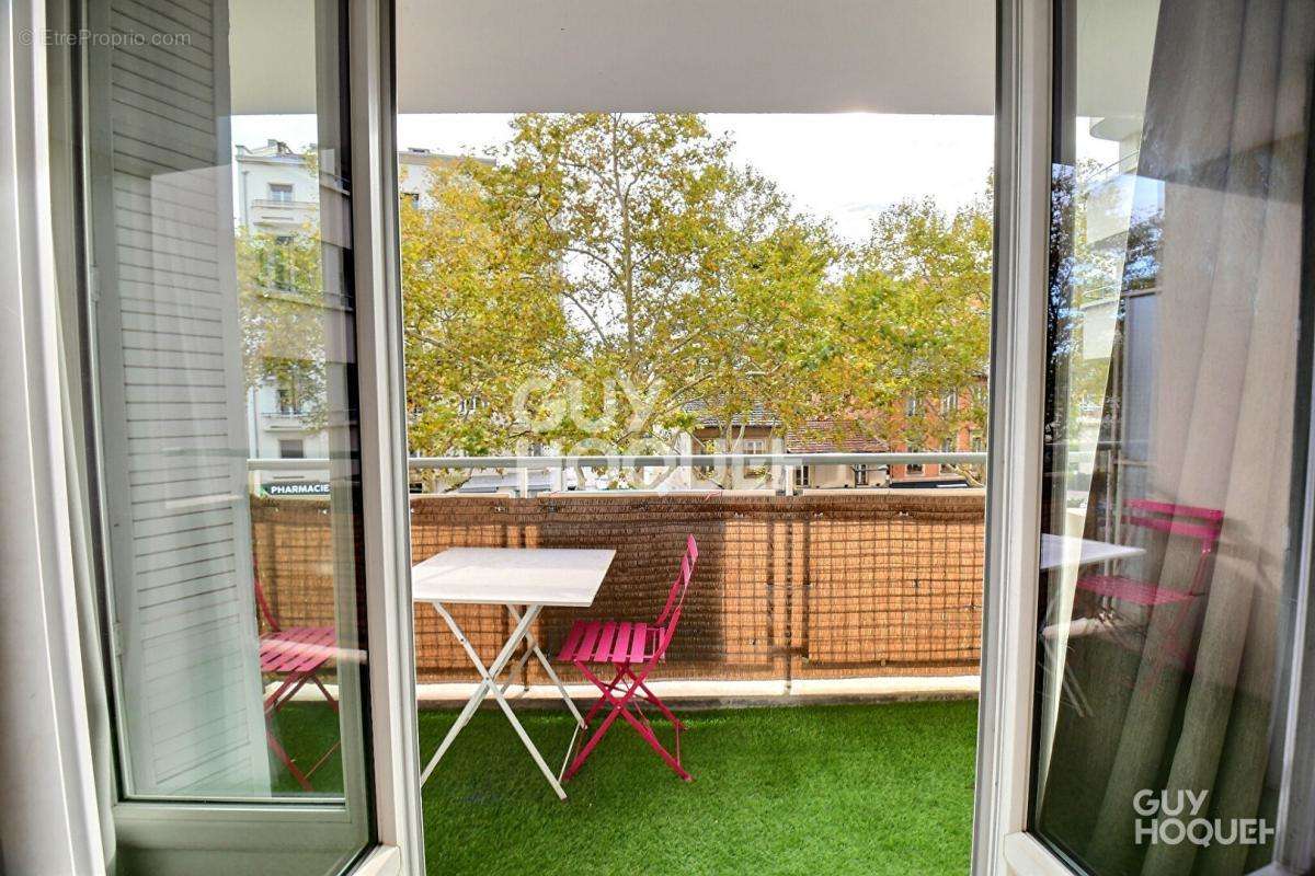 Appartement à LYON-8E