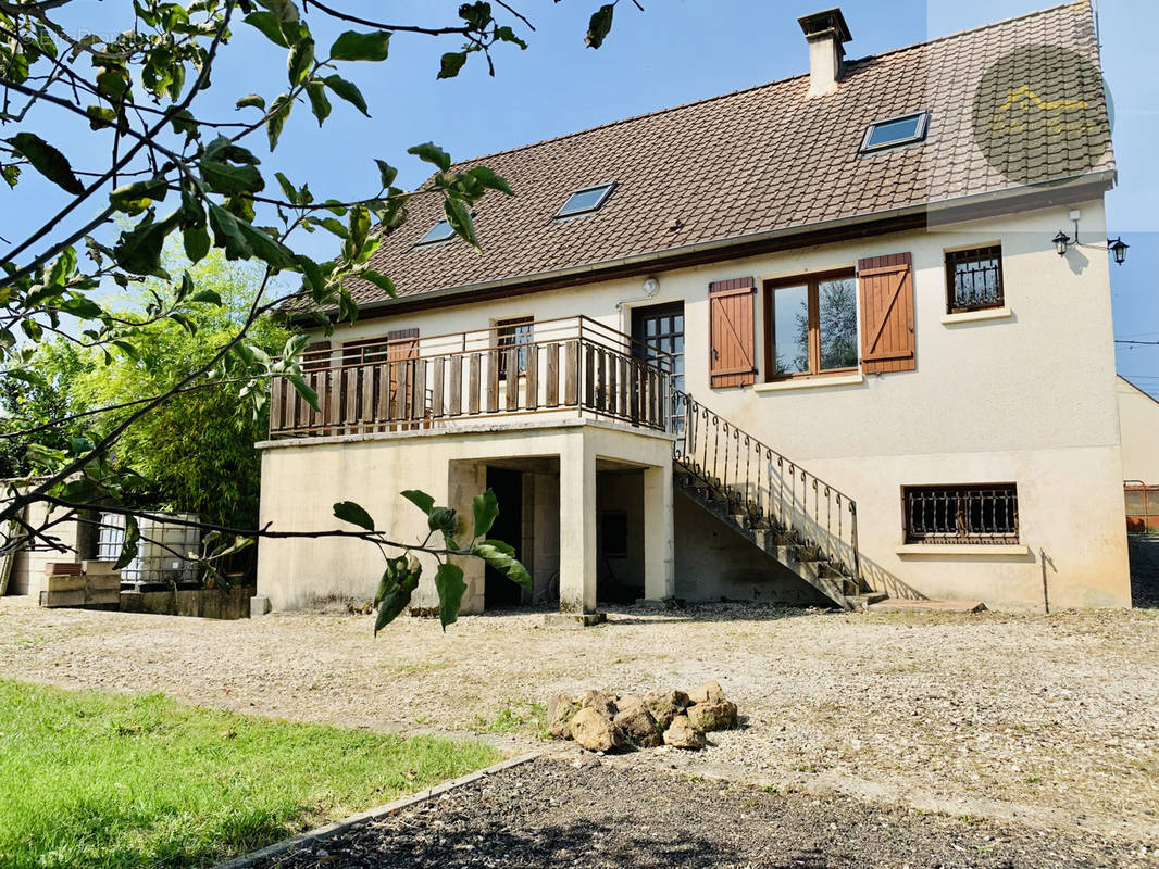 Maison à CHEROY