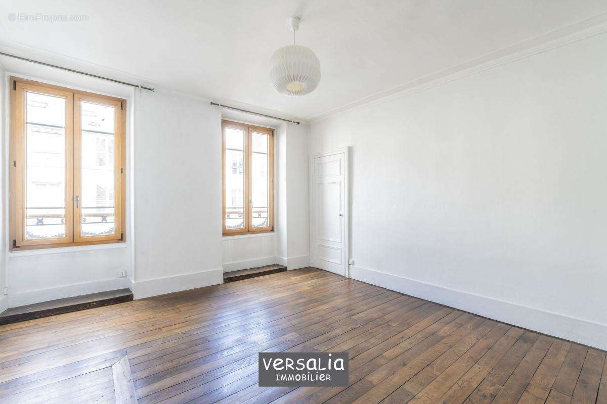 Appartement à VERSAILLES