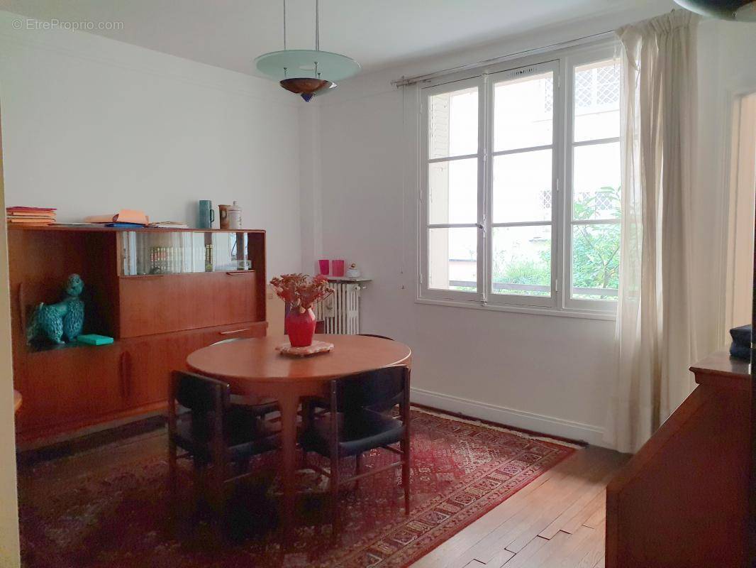 Appartement à ISSY-LES-MOULINEAUX