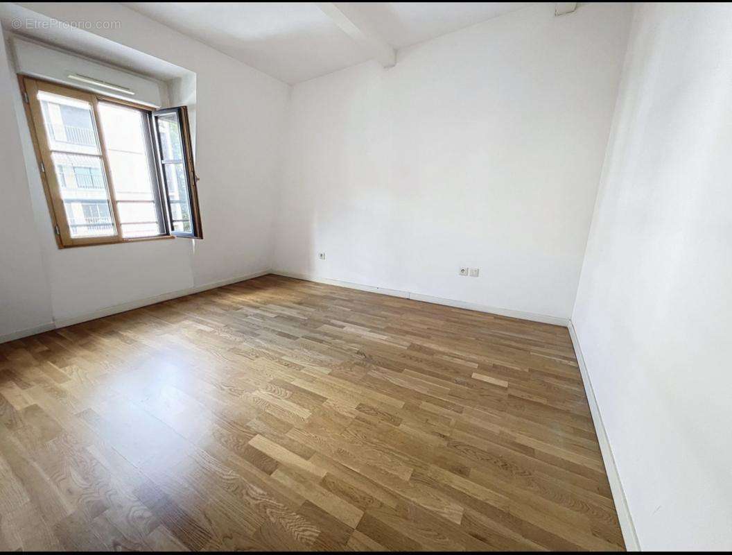 Appartement à GARCHES