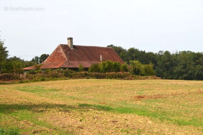 Maison à COUSANCE