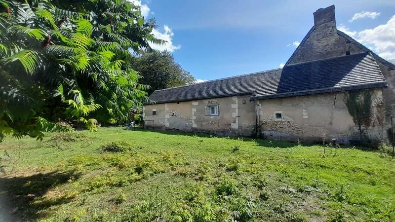 Maison à VERNEIL-LE-CHETIF