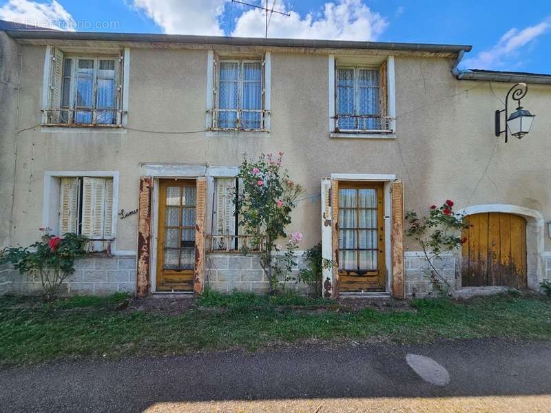 Maison à MOUX-EN-MORVAN