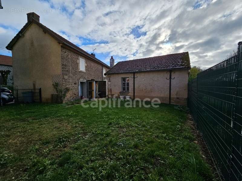 Maison à ARNAY-LE-DUC