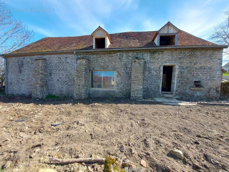 Maison à POUILLY-EN-AUXOIS