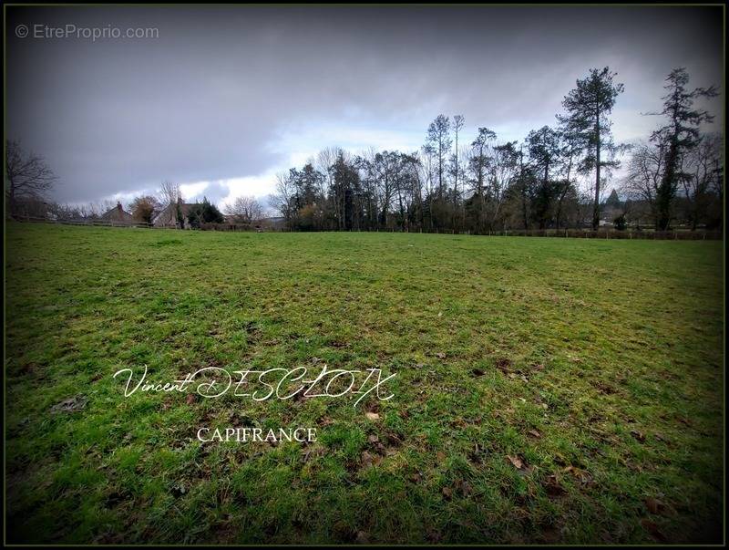 Terrain à AUTUN