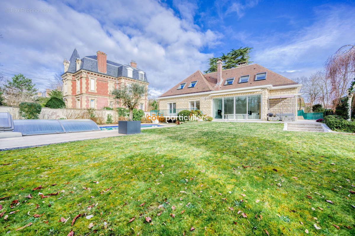 Maison à LE VESINET