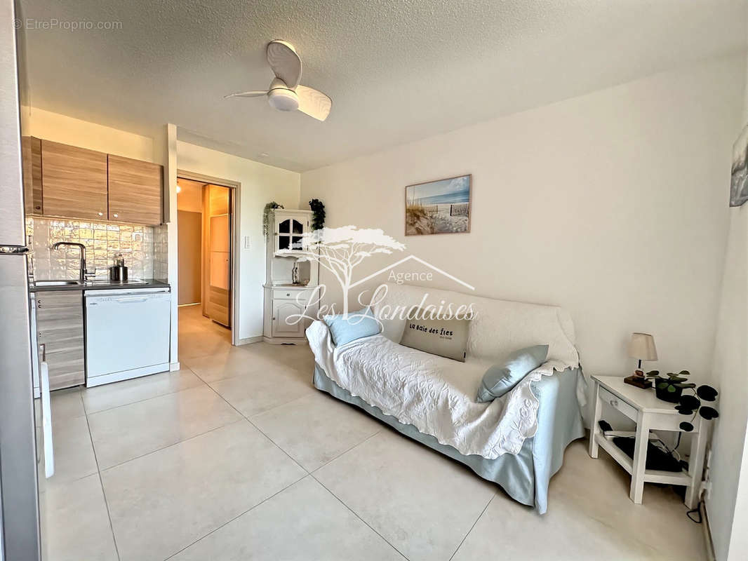 Appartement à LA LONDE-LES-MAURES