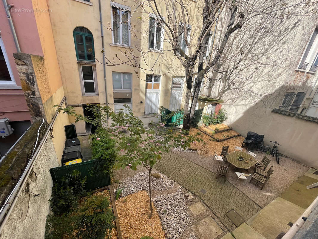 Appartement à LYON-6E