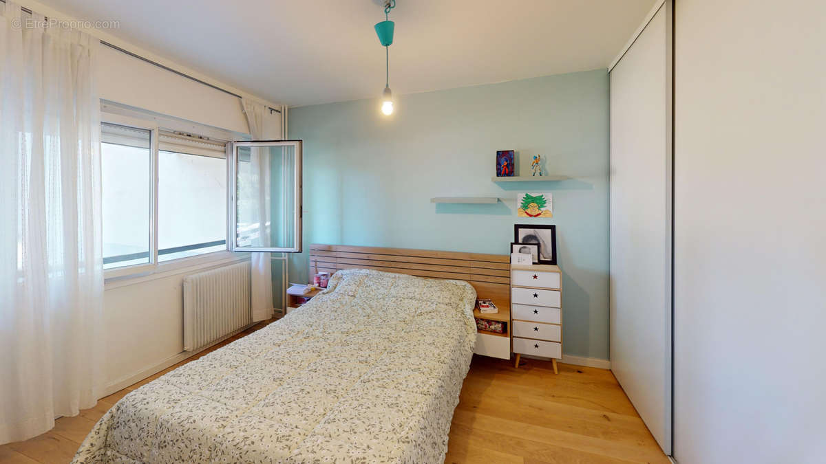 Appartement à LYON-9E