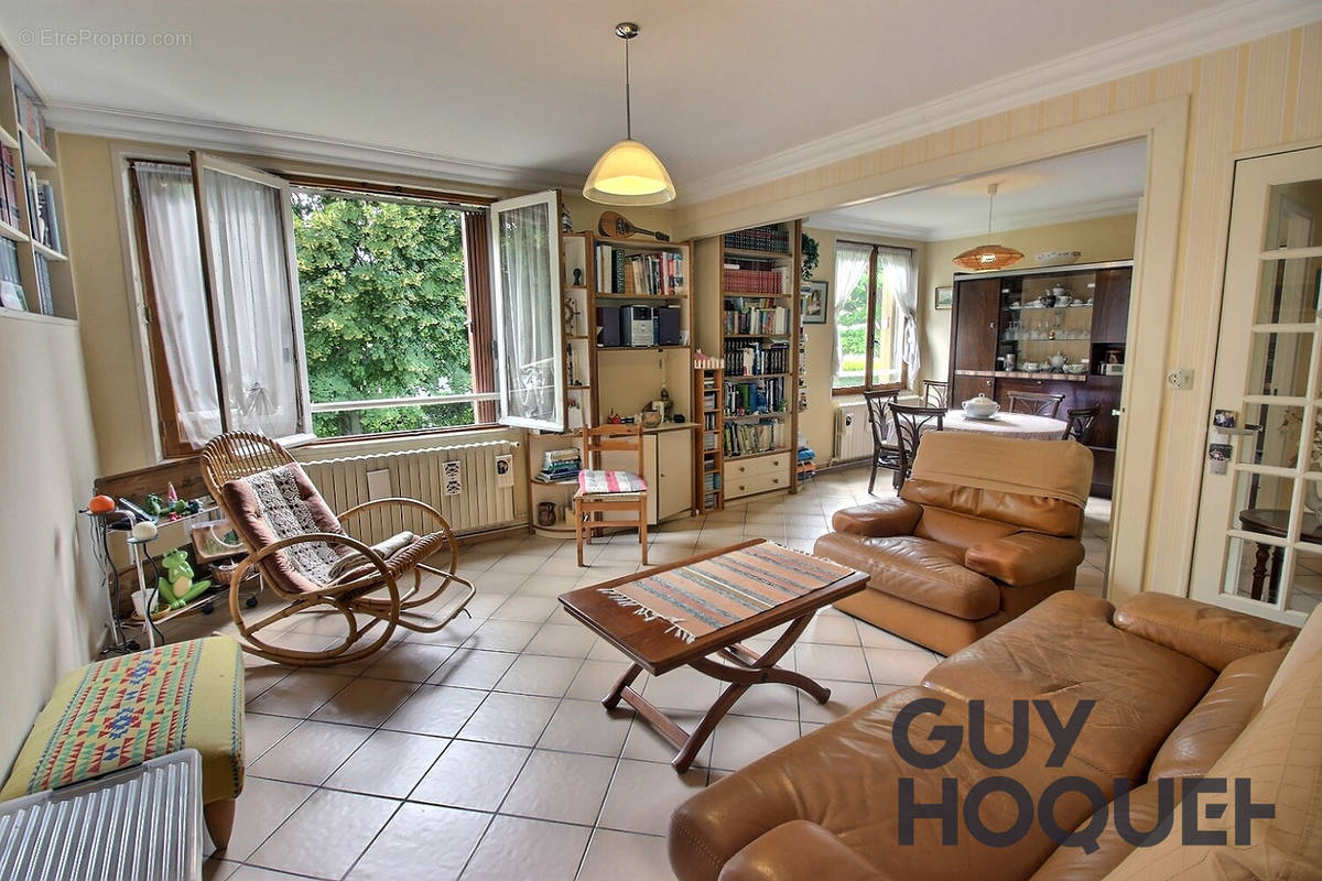 Appartement à RUEIL-MALMAISON