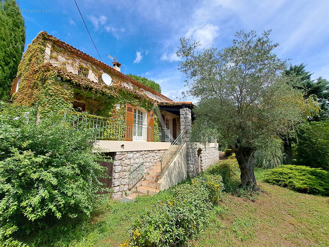 Maison à LEVENS