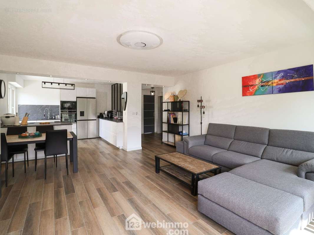 Appartement à MARSEILLE-9E