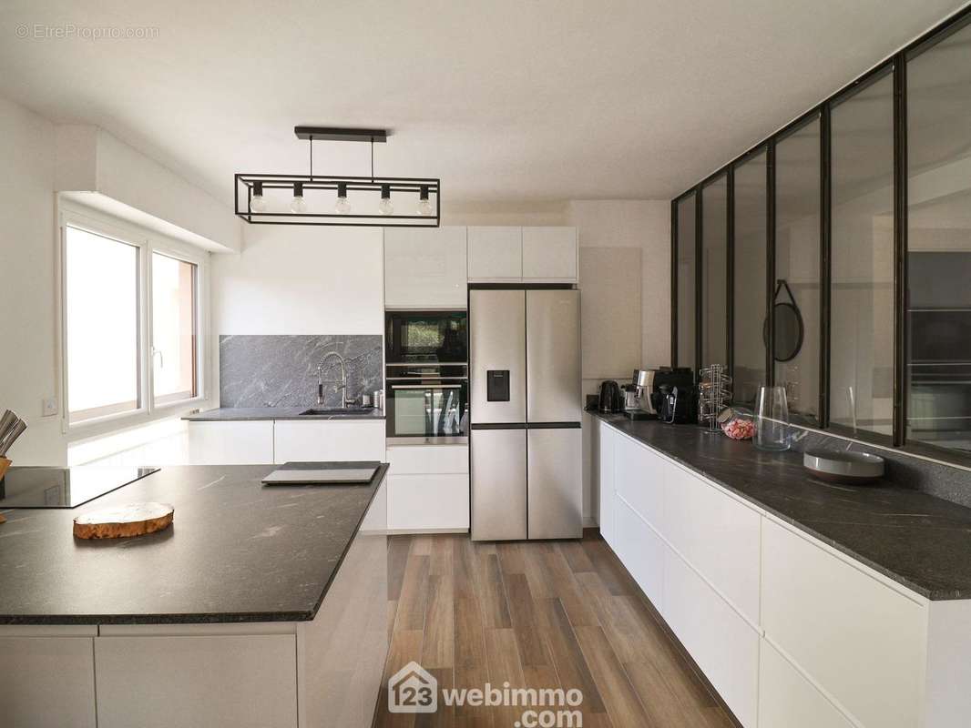 Appartement à MARSEILLE-9E