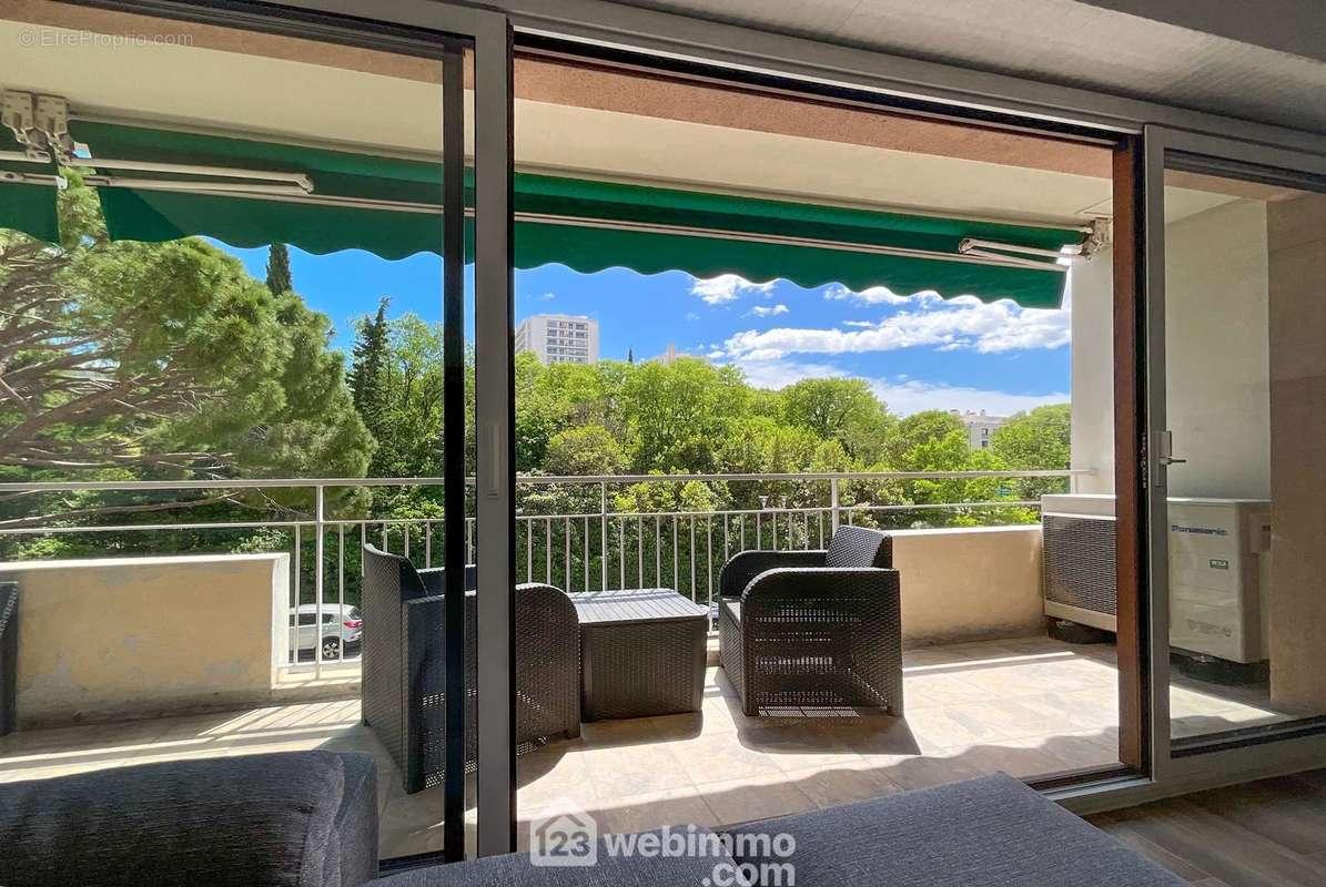 Appartement à MARSEILLE-9E