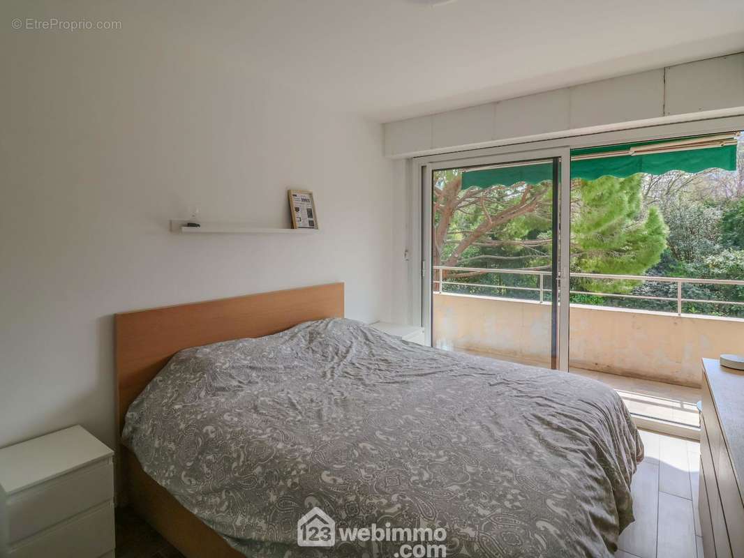 Appartement à MARSEILLE-9E