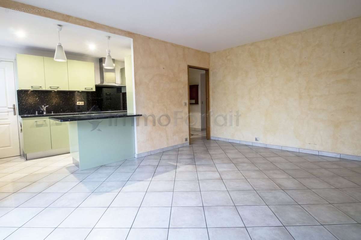 Appartement à IVRY-SUR-SEINE