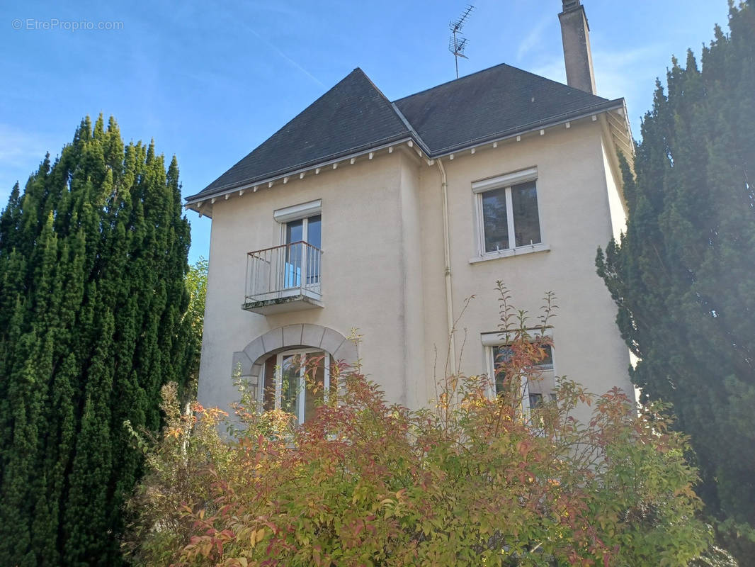 Maison à MONTRICHARD