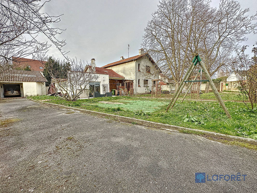 Maison à SAINT-GERMAIN-LES-ARPAJON