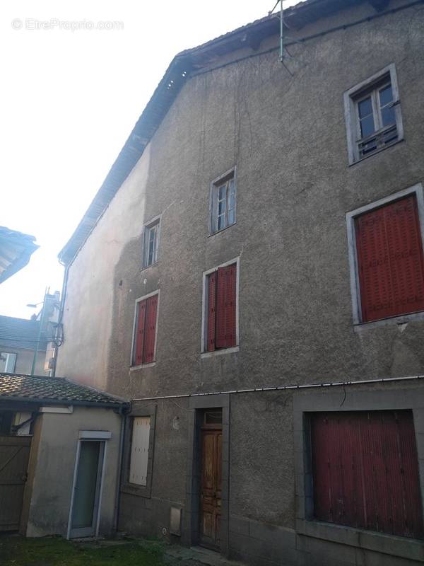 Appartement à SAINT-JUNIEN